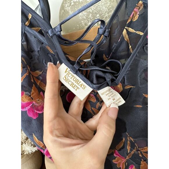 Vintage Victoria’s Secret Gold Label Medium high leg ruffle bodysuit lot bundle - Picture 9 of 15